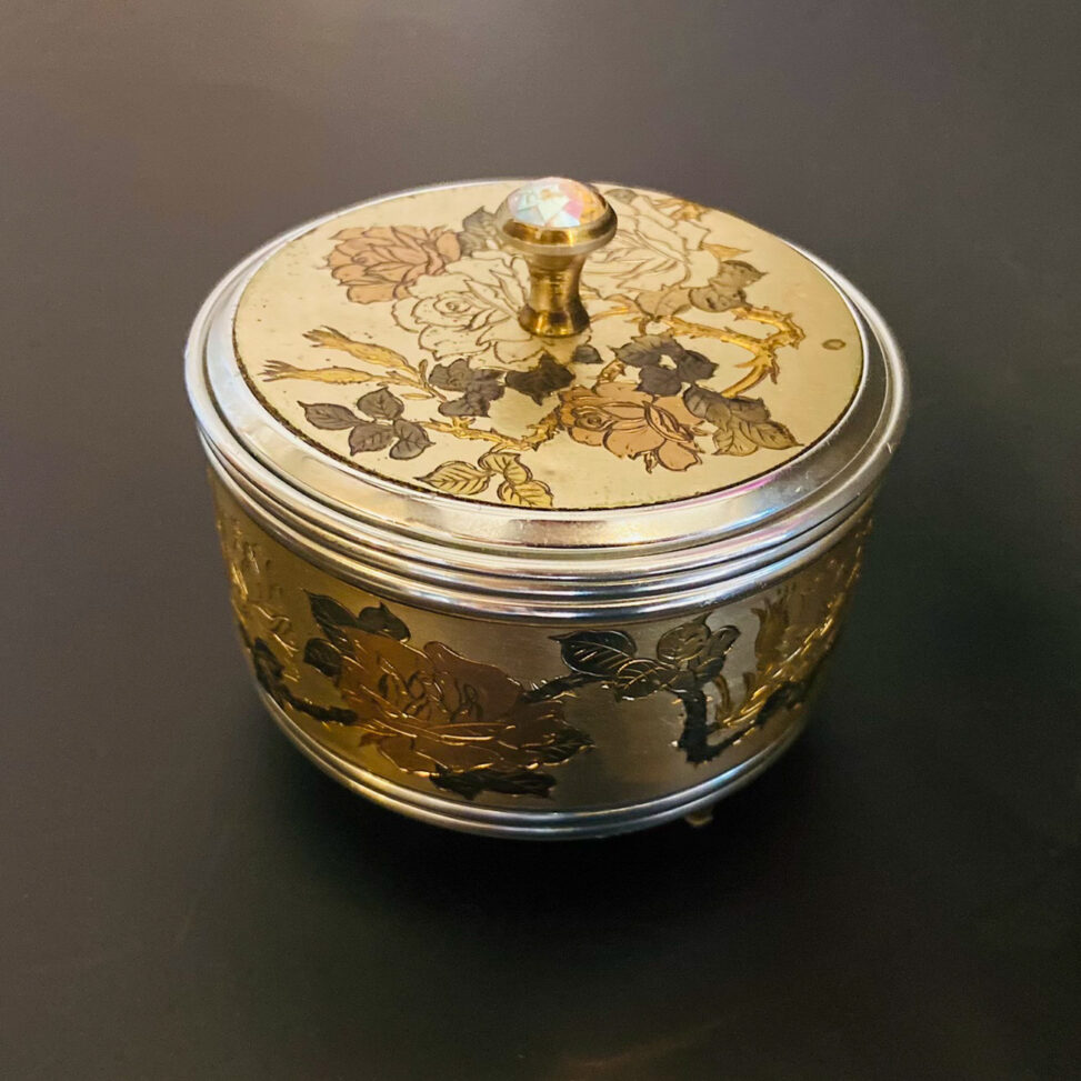 Showa era powder case with floral metalwork and crystal knob, plays “Für Elise” music box when opened